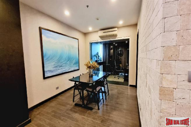 Sky Walk Condo | Large Two Bedroom on 42st Floor at Phra Khanong-12