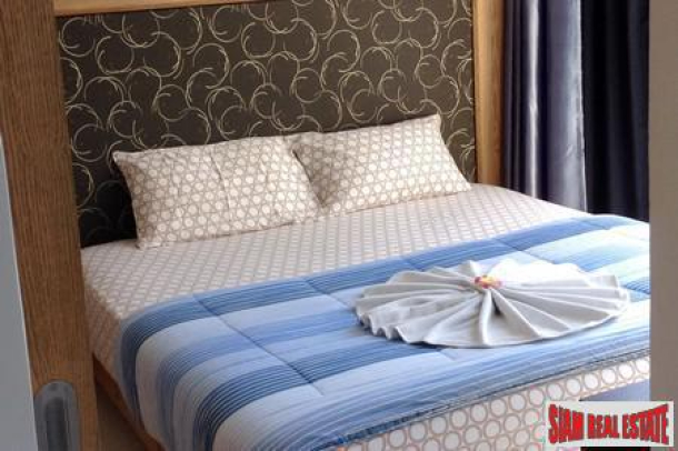 Saiyuan | Panoramic Mountain View, Modern and Elegant One-Bedroom Rawai Condo for Sale-8