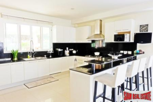 Elegant and Luxurious Five-Bedroom House for Sale in Koh Kaew-6
