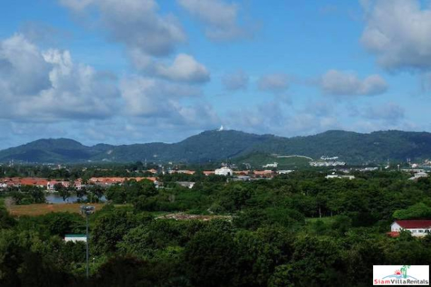 Elegant 100 sqm Two-Bedroom Condo for Rent in Phuket Town Overlooking the Natural Park-19