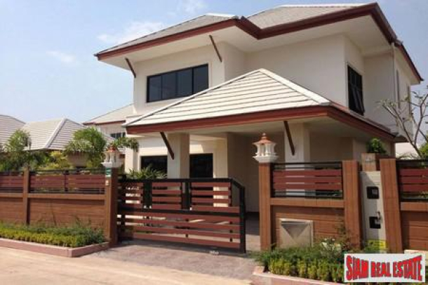 Quick Sale! Beautiful 4 beds Unfurnished Family House with Big Private Pool Villa-2