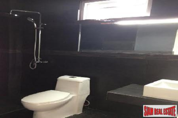 Modern One-Bedroom Apartment for Sale in Chaweng-5
