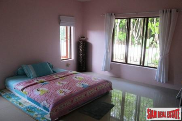 Modern and Spacious Three-Bedroom Large Garden House for Sale in Ao Nang-10
