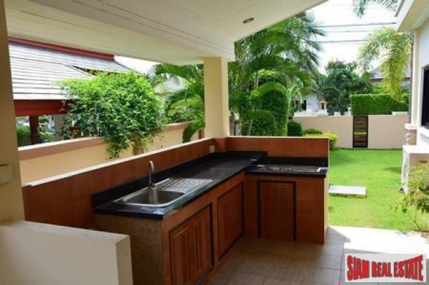 HOT SALE! Beautiful 4 beds Family House with Big Nice Garden-8