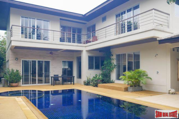 Luxurious Contemporary Pool Villa Estate for Sale near Loch Palm-7