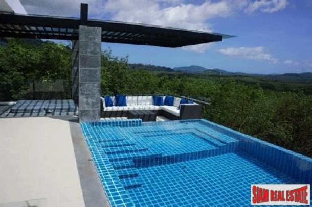 Baan Paragone | Modern Luxurious Five-Bedroom Sea-View Villa Near Mission Hill for your Holidays-7