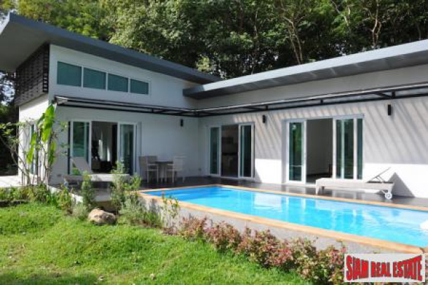 Modern Pool Villa Close to Beach in Koh Lanta-1