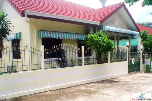 Spacious 2 Bedrooms House For Long Term Rent - East Pattaya-1
