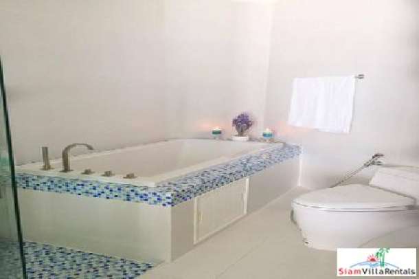 Luxurious One Bedroom Condo on Wongamat Beach For Long Term Rent-7