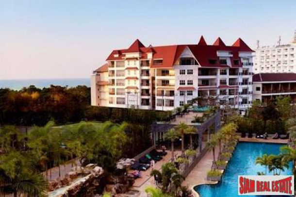 Luxury but Affordable Condominium located at Cosy Beach area on Pratumnak Hills-1
