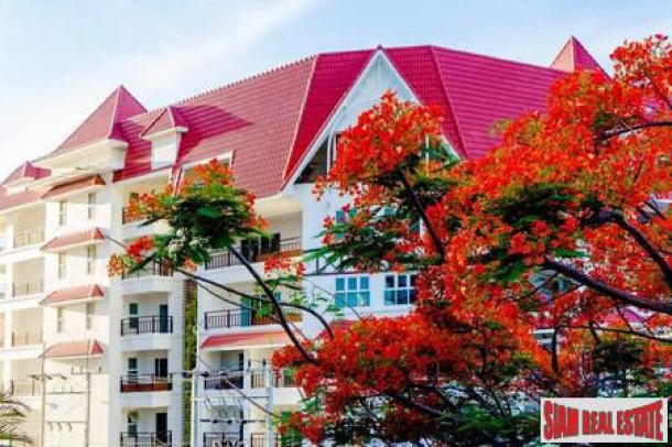 Luxury but Affordable Condominium located at Cosy Beach area on Pratumnak Hills-3