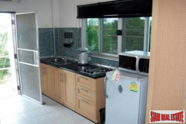 Exclusive High Quality Multi Bedrooms Detached House with Private Pool-7