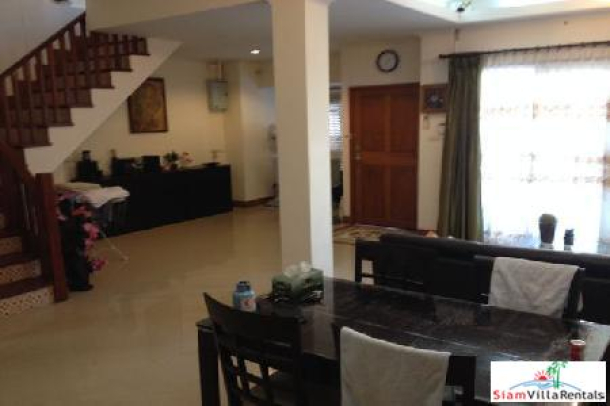 3 Beds with Private with Private Pool and Parking Townhouse on Pratumnak Hills-3