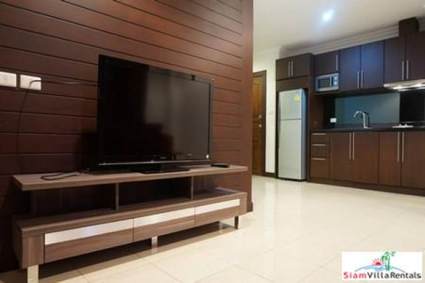 Beautiful New Renovated 92SQ.M. 2 Bedroom Condo in Central Pattaya for Long Term Rent-1