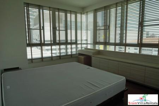Issara @ 42 | Penthouse Two Bedroom Corner Unit for Rent Right behind Ekkamai BTS-4