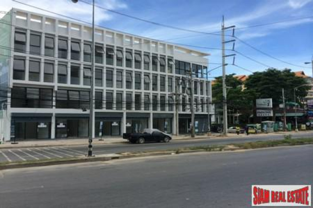 Modern Style 4 Storeys Shophouse with seaview for Sale on Popular Location-1
