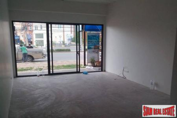Modern Style 4 Storeys Shophouse with seaview for Sale on Popular Location-5