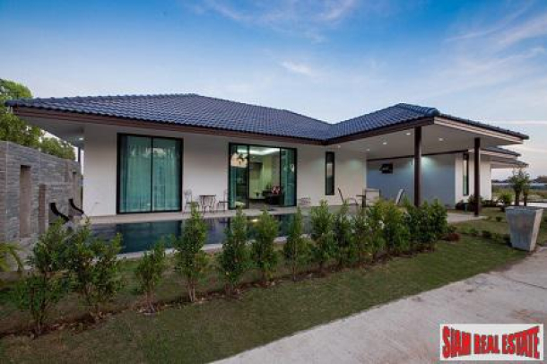 Modern Pool Villas in New Hua Hin Development-1