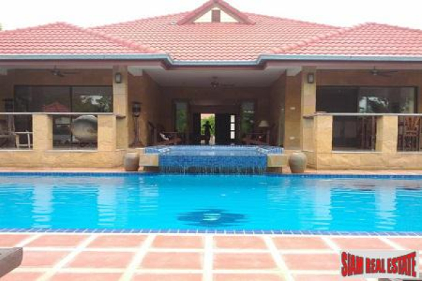 One Of A Kind Magnificent Pool Villa in Hua Hin-2