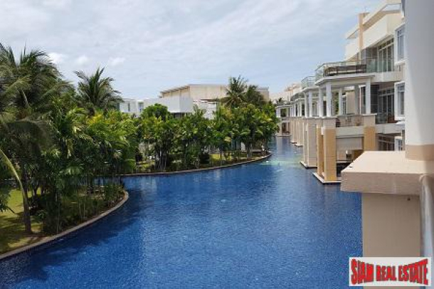Beautiful 2 bedroom Beachfront Apartment in Hua Hin-1