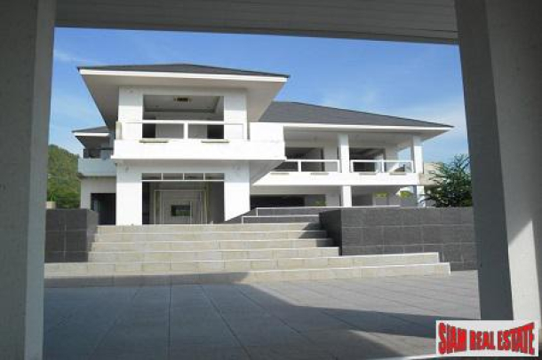 Luxurious Home in Palm Hills Hua Hin for Sale-3