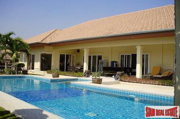 Magnificent Pool Villa with Tropical Gardens For Sale in Hua Hin-4