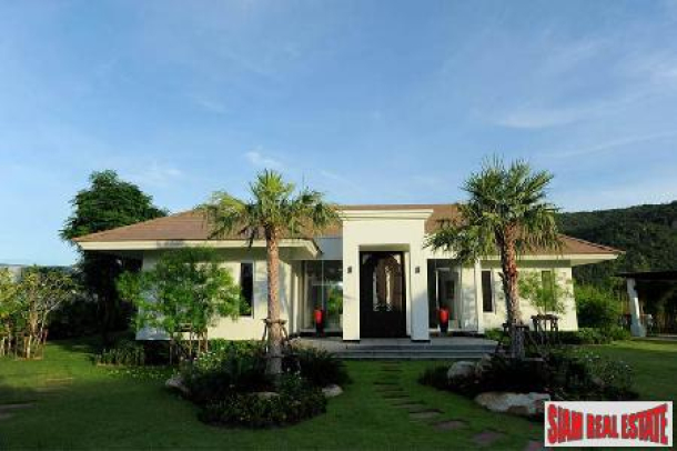 Hua Hin Center - High Quality Villas with European Standards very close to town.-14