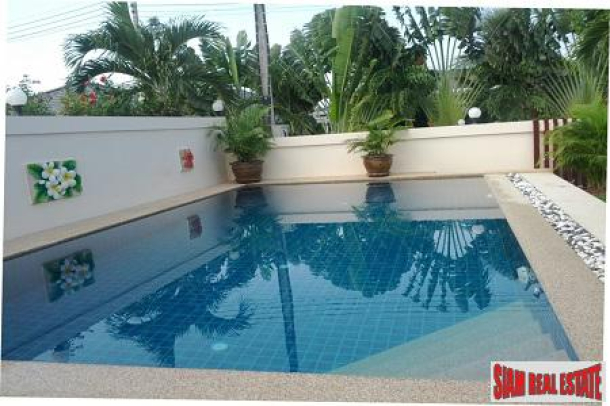 Hua Hin Lovely 3 bedroom villa with private pool only 6 km from downtown-3