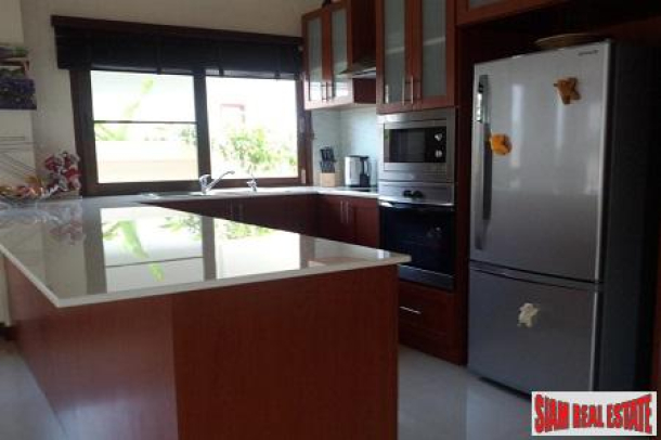 Hua Hin Lovely 3 bedroom villa with private pool only 6 km from downtown-5