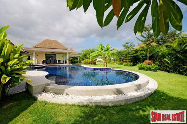 Hua Hin Superb Residence Pool Villas in a Tropical Setting.-3