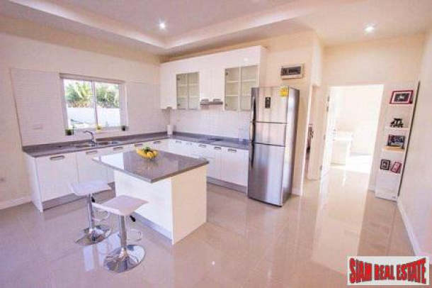 Apartment Living In the Heart of Hua Hin-6