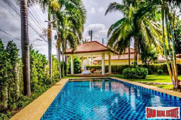 Beautiful and Spacious Villa For Sale Near the Center of Hua Hin-1