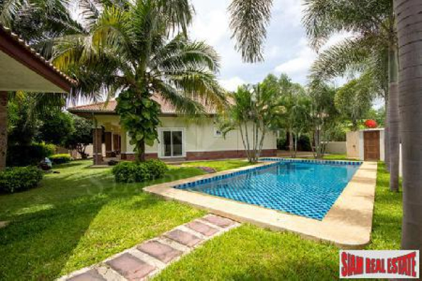 Beautiful and Spacious Villa For Sale Near the Center of Hua Hin-3