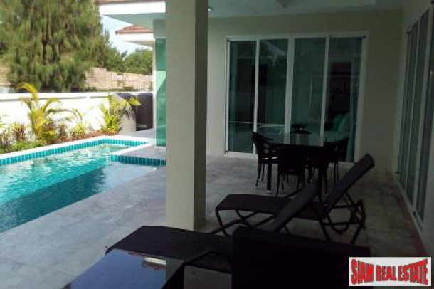 Fantastic Pool Villa with 3 Bedrooms and Ready to Move-in Today-Hua Hin-4