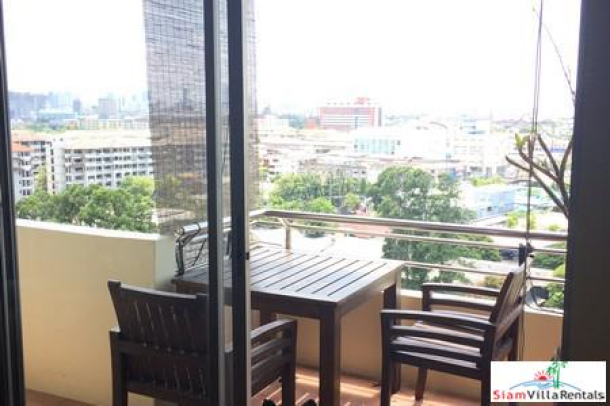 Awesome 2 bedroom Apartment For Rent.  Great View and Amazing Price!-3
