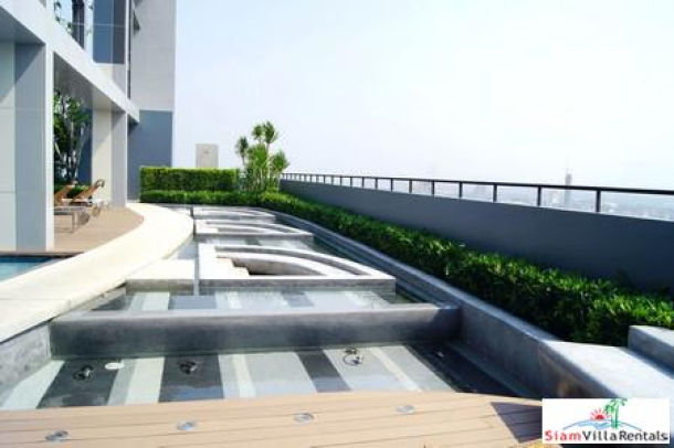 1 Bedroom Luxury High Rise with Fantastic Pools and Facilities with Seaview for Rent-9