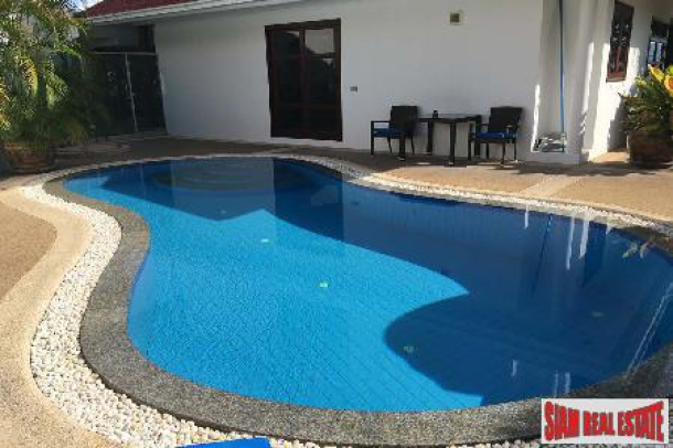 3 Bed House with Pool in Gated Beach Front Community-2