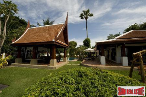 Luxury Modern Thai Stlye Beach Front Villa at Bang Rak-11