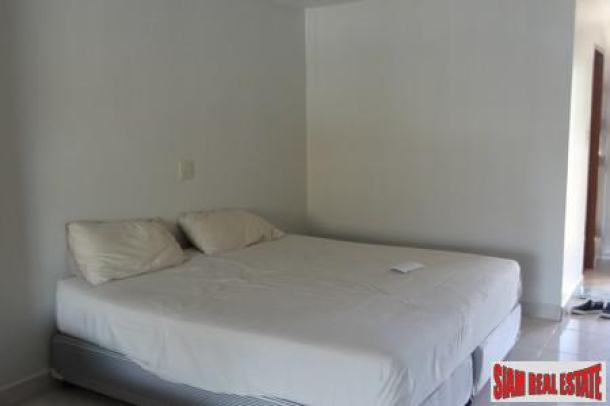 Phuket Palace Condo | One Bedroom Condo For Sale With Fantastic Patong Views-4