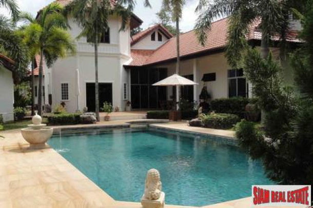 Expansive Pool Villa for Sale in Cherngtalay-1