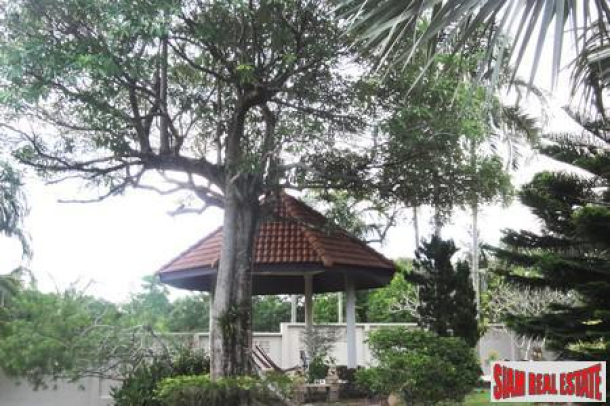 Expansive Pool Villa for Sale in Cherngtalay-10