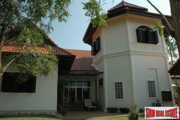 Expansive Pool Villa for Sale in Cherngtalay-14