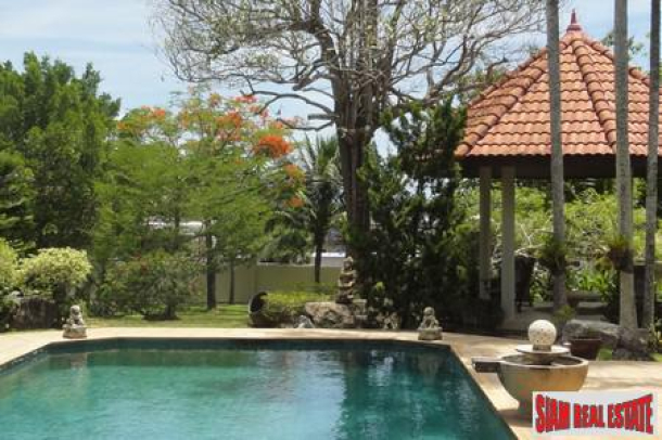 Expansive Pool Villa for Sale in Cherngtalay-6