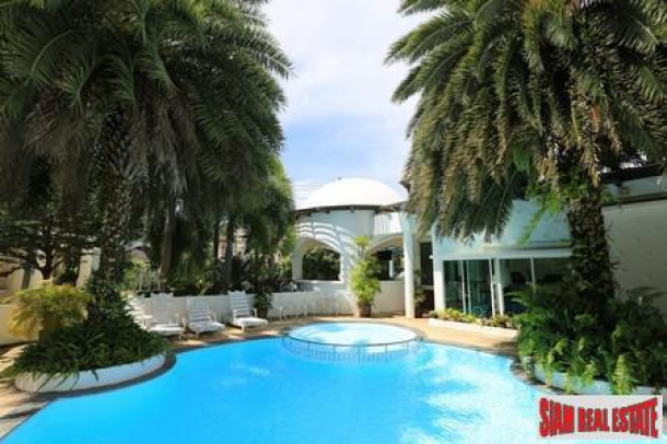 Fabulous Pool Villa located in Gated Estate in Rawai, Phuket-18