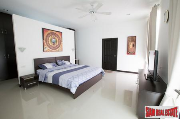 Fabulous Pool Villa located in Gated Estate in Rawai, Phuket-3