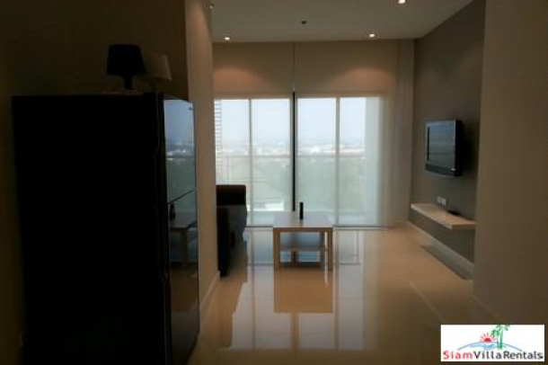 New 1 Bedroom Between Pattaya and Jomtien Conveniently Located to Public Transporation-7