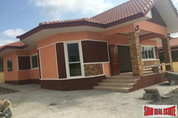 Modern 3 Bedroom Houses With Large Living Areas - Bang Saray-2