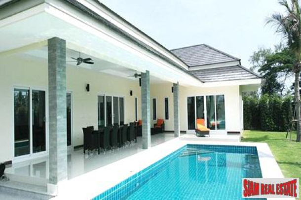 Modern Pool Villa for Sale Close to the Beach and Hua Hin City Center.-8
