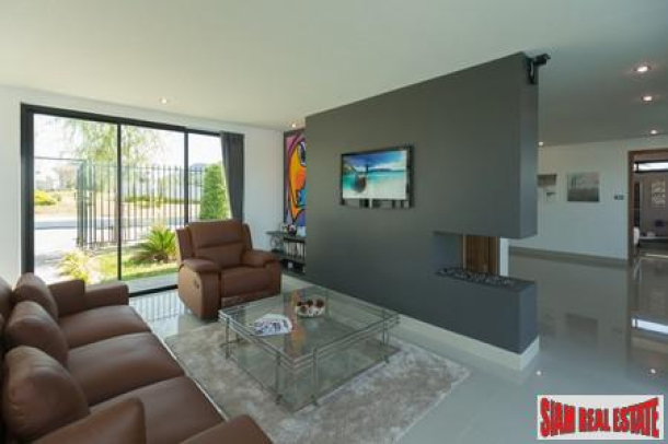 Stunning Semi Detached House with Private Pool-8