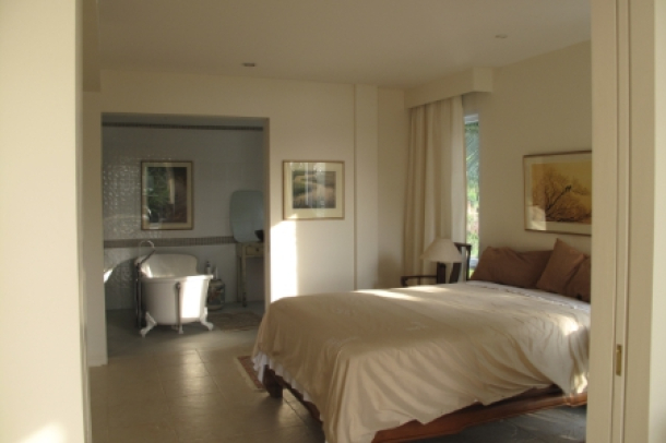 East Coast Ocean Villas | Designer Quality Two Bedroom Condo with Sea View for Rent-8
